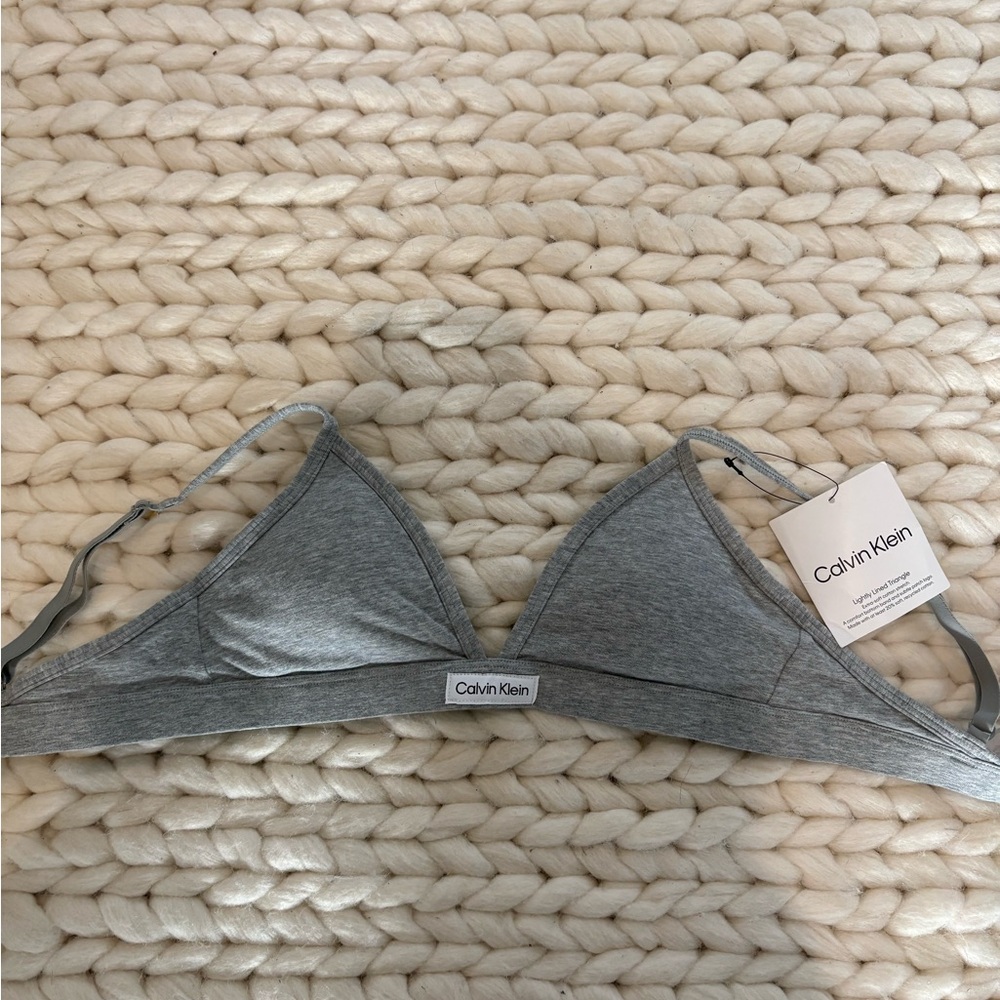NWT Calvin Klein Lightly Lined Triangle Bra